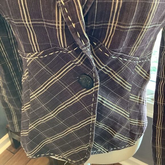 Plaid Embroidered Jacket 🧥 - Picture 7 of 7